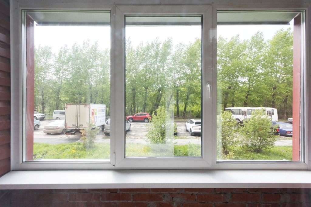 Почему промерзают пластиковые окна